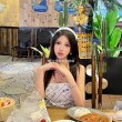 令人震撼的cos精选——过期米线线教室图片分享
